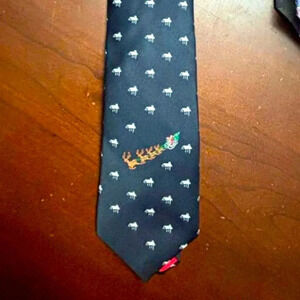 Vintage 84 Alynn up on the housetop tie